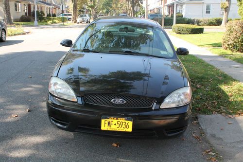 2004 ford taurus se sedan 4-door 3.0l