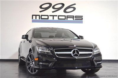 1700 miles, $84k msrp, p1 pkg, parktronic, premium leather, lane track pkg, 2013