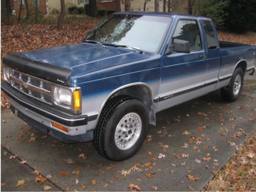 1992 chevrolet s 10 4x4 extented cab pickup truck low miles