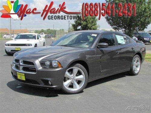 2014 sxt new 3.6l v6 24v automatic rwd sedan