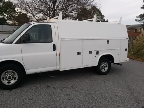 Purchase used 2005 GMC Savana 3500 Base Cutaway Van 2-Door ...