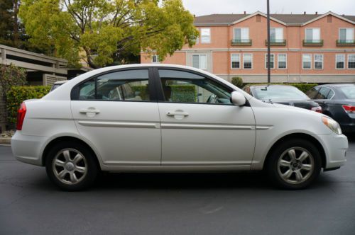 2006 hyundai accent gls sedan 4-door 1.6l