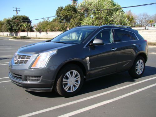 2010 cadillac srx luxury, only 46k mi, navigation, panoramic roof, heated seats!