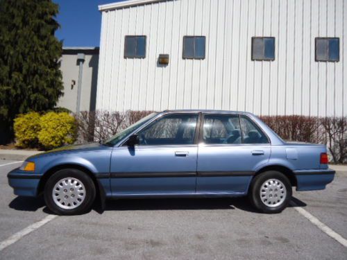 1990 honda civic lx 4 door with cold air conditioning