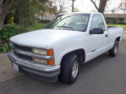 1995 chevy short bed c1500, at, a/c, ca smogged, l@@k!