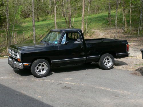 1985 Dodge Ram 1500 with 440,727 Trans and a 9" Ford Rear End, image 2