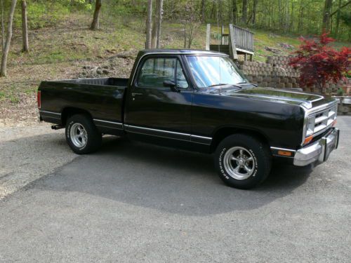 1985 Dodge Ram 1500 with 440,727 Trans and a 9" Ford Rear End, image 5