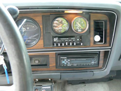 1985 Dodge Ram 1500 with 440,727 Trans and a 9" Ford Rear End, image 9