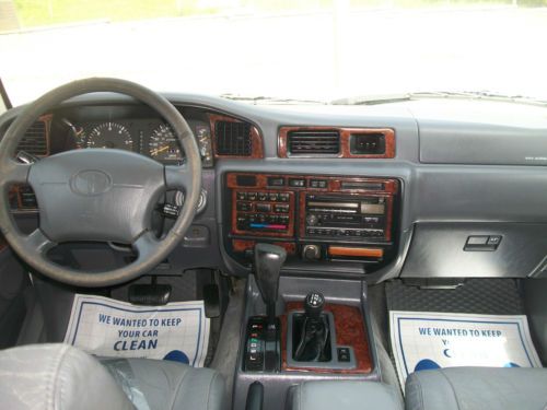 1997 Toyota Land Cruiser Base Sport Utility 4-Door 4.5L, image 11