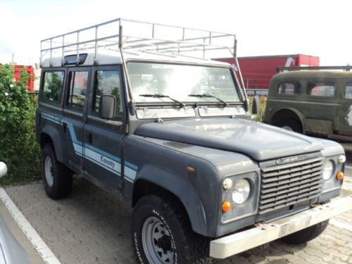Laro defender  110 country ,left hand drive,  1985 becoming to be  a rare find .