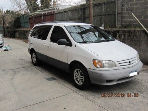 2001 toyota sienna le mini passenger van 5-door 3.0l