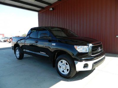 Sr5 double cab 5.7l v8 1-owner 6-speed trans locking diff. tow pkg cloth seats