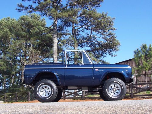 1967 ford bronco classic fully restored 4wd 302 v8 amazing condition show 'n go!