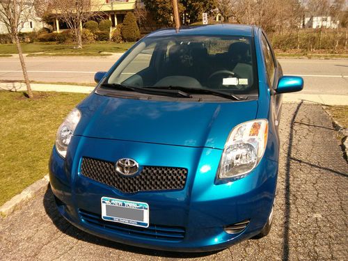 2007 toyota yaris base hatchback 2-door 1.5l