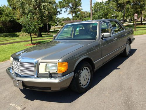 1991 mercedes-benz 300se low miles garage kept florida books records immaculate!