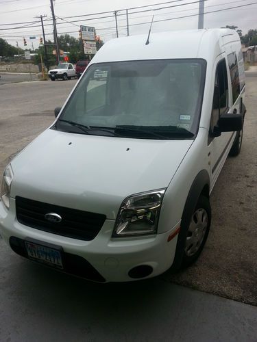 One owner super clean well maintained 2010 ford transit connect xlt fully loaded