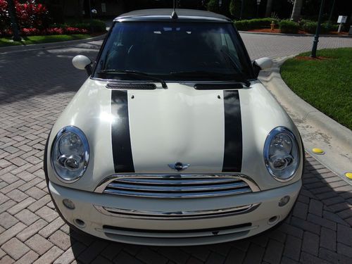 2008 Mini Cooper Convertible, only 49K Miles, Clean CarFax NO RESERVE -, image 4