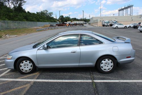 Buy Used 2000 Honda Accord Lx Ex Coupe 2 Door 2 3l In Washington