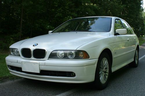Beautiful, extremely clean bmw 530i  good chance to own a great car