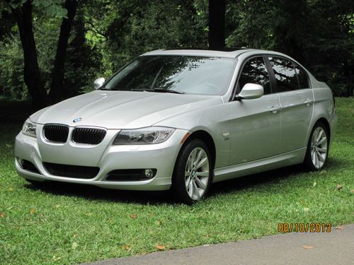 2011 bmw 328i xdrive sedan 4-door 3.0l titanium silver metallic only 15k miles