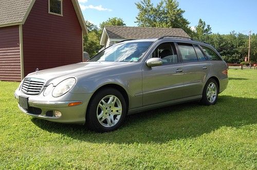One owner, clean car fax 2005 mercedes-benz e-320 4 matic wagon, 3rd row seating