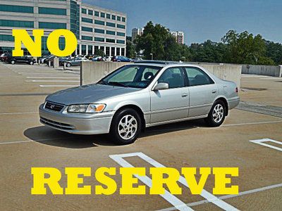 2000 toyota camry le  4cyl gas saver one owner  no reserve!!!