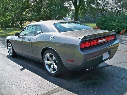Buy used 2012 Dodge Challenger R/T *29K Miles, Clean Carfax, Full