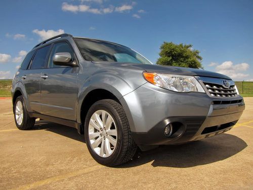 2013 subaru forester x limited awd, leather, moonroof, rearview camera!