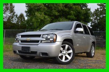 Ss leather suede navigation power moonroof heated seats full power low miles