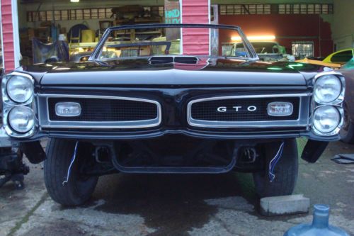 1966 pontiac gto convertible frame off 4 speed show paint, needs to be assembled