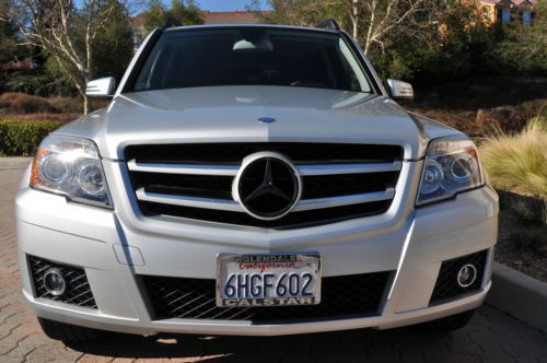 2010 mercedes benz glk 4wd- more luxury than the range rover