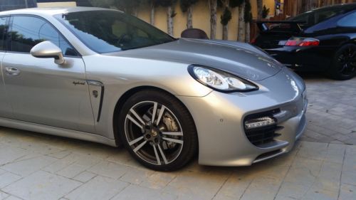 2012 porsche panamera s hybrid- carciere body kit made in germany