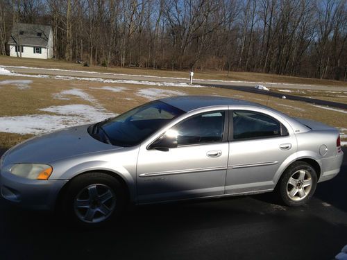 2001 dodge stratus es sedan 4-door 2.7l