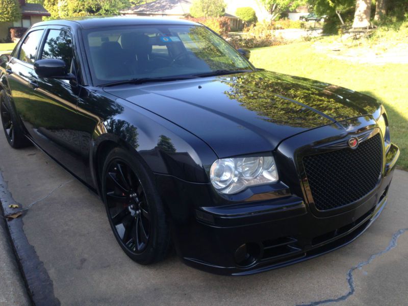 2008 chrysler 300 series srt8