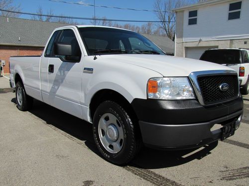 Ford f-150 two wheel drive 4.2l v6 pick up truck!!! one owner!!! autocheck!
