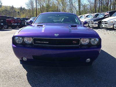Plum crazy, leather, automatic low miles, r/t classic