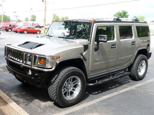 2004 hummer h2 sunroof motometal wheels and tires 235/70/20 $4000.00