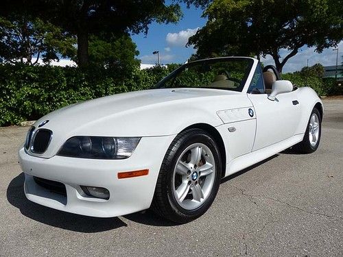 Very nice 2000 z3 with premium pkg, automatic - florida car with 24k miles