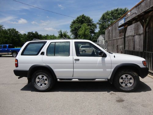 1998 nissan pathfinder se sport utility 4-door 3.3l