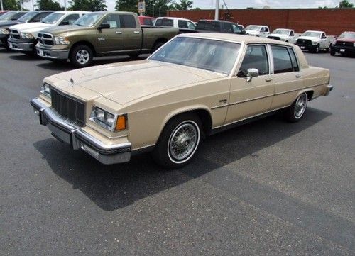1982 Buick LeSabre Limited Sedan 4-Door 5.0L - 46k miles, image 3.