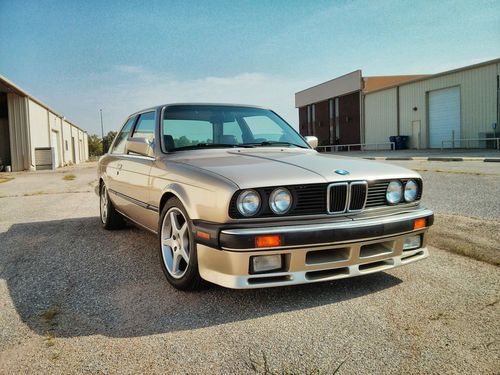 1987 bmw e-30 sports car 325is highly customized