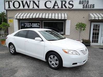 2007 toyota camry 5-speed manual ce pristine condition low miles like new !!