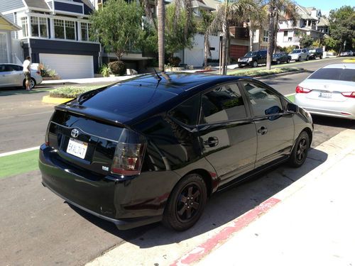 2004 toyota prius package 9 every option - blacked out