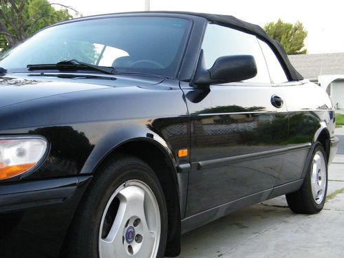 1998 saab 900 s  convertible  ... black on black car