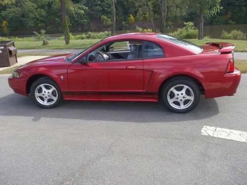 2002 red ford mustang  97000 miles  3.8l v6 great condition