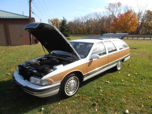 1996 buick roadmaster estate wagon collector&#039;s edition wagon limited 19600 miles