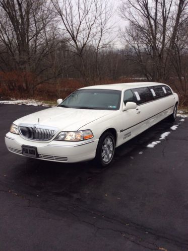 2005 lincoln town car 8 passenger stretch limousine royale low miles limo