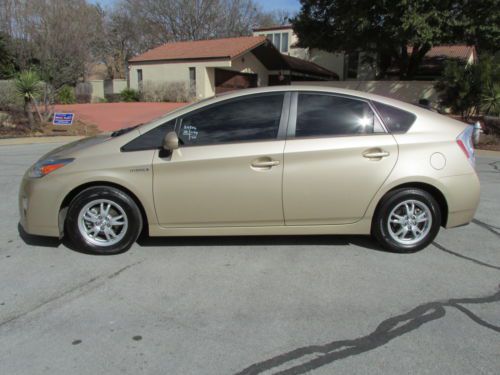 2010 toyota prius  good mpg wow!!! awesome price!!!