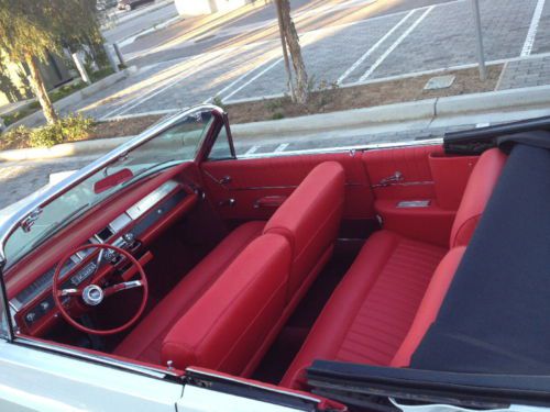 Convertible oldsmobile 88