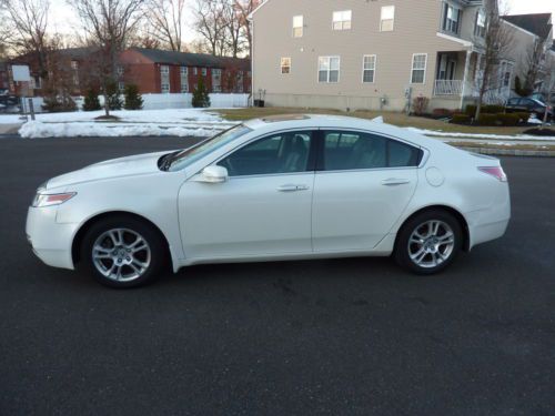 2010 acura tl! runs very good! low miles! navigation! low reserve!